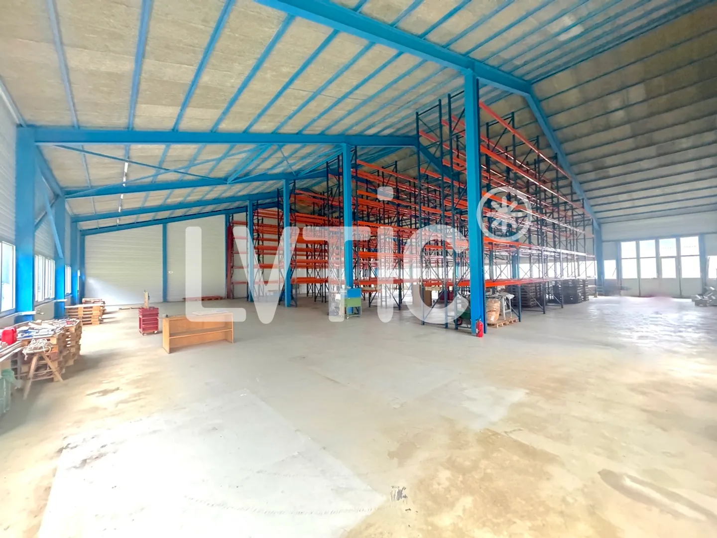 Industrielle Halle, Werkstatt, 900 m2 Lager zur Miete in Vionnaz - Foto 2 von 6