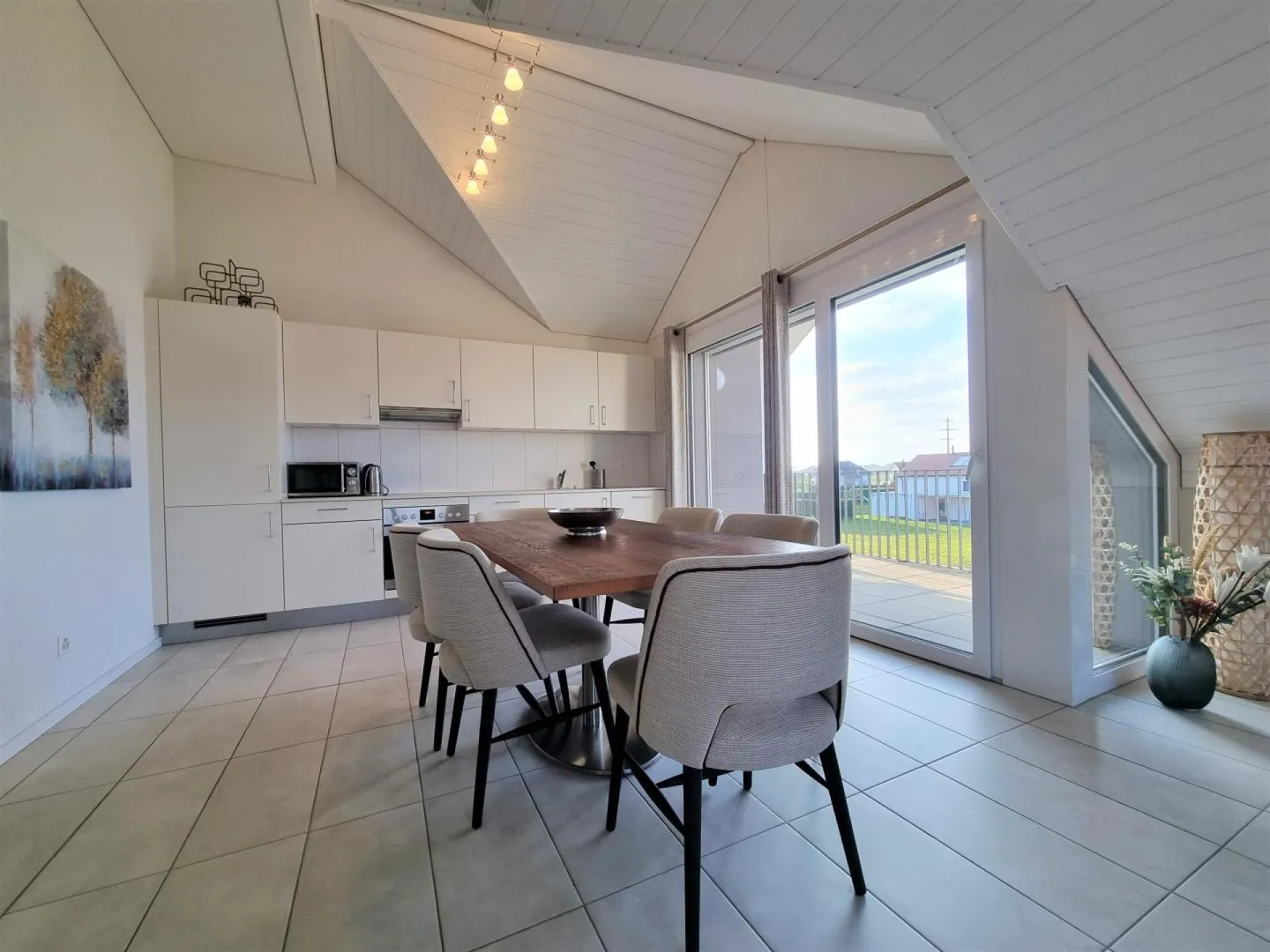Grandcour - Appartamento arredato 3.5 locali all'ultimo piano - Foto 4 di 12