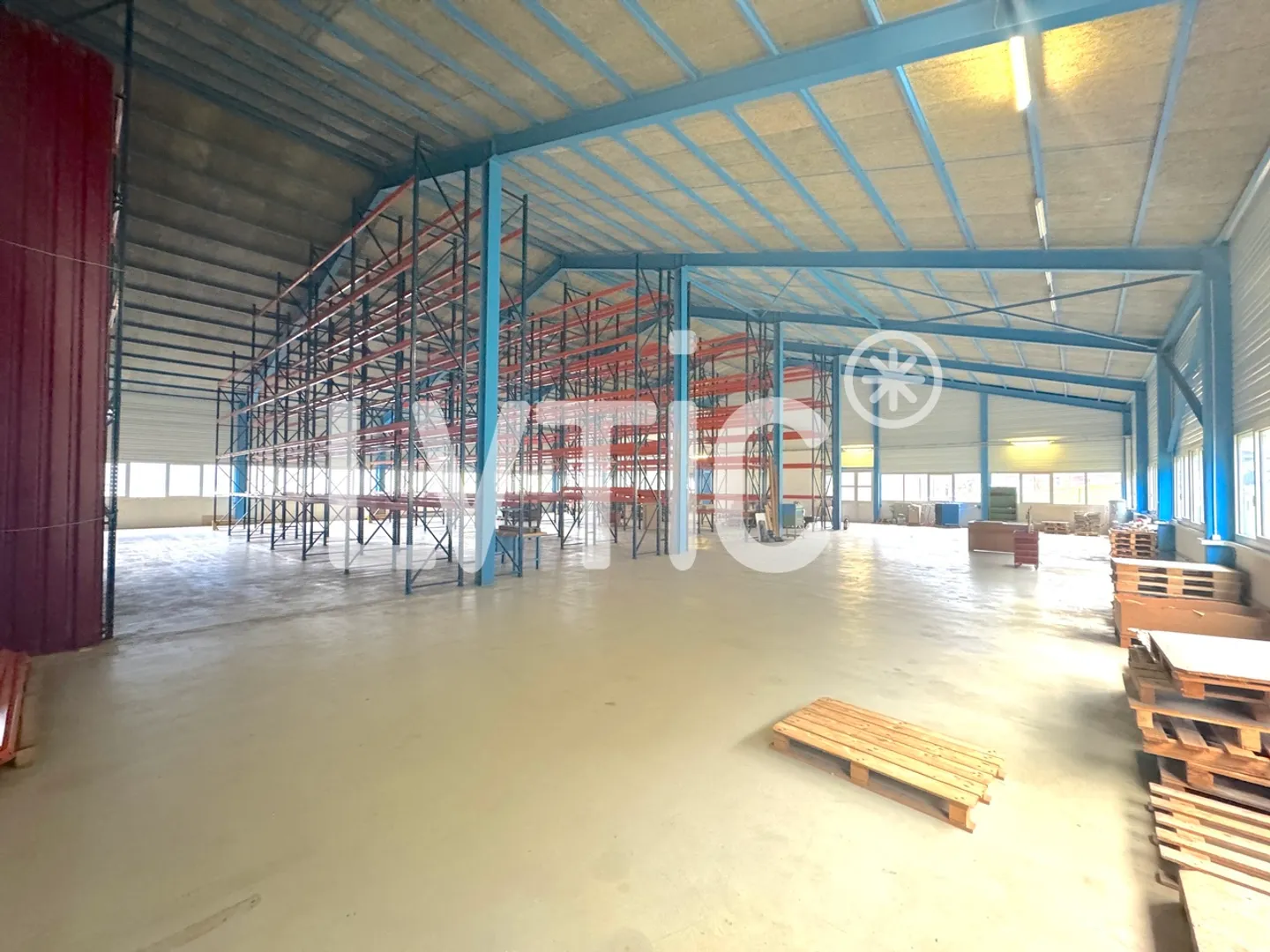Industrielle Halle, Werkstatt, 900 m2 Lager zur Miete in Vionnaz - Foto 1 von 6