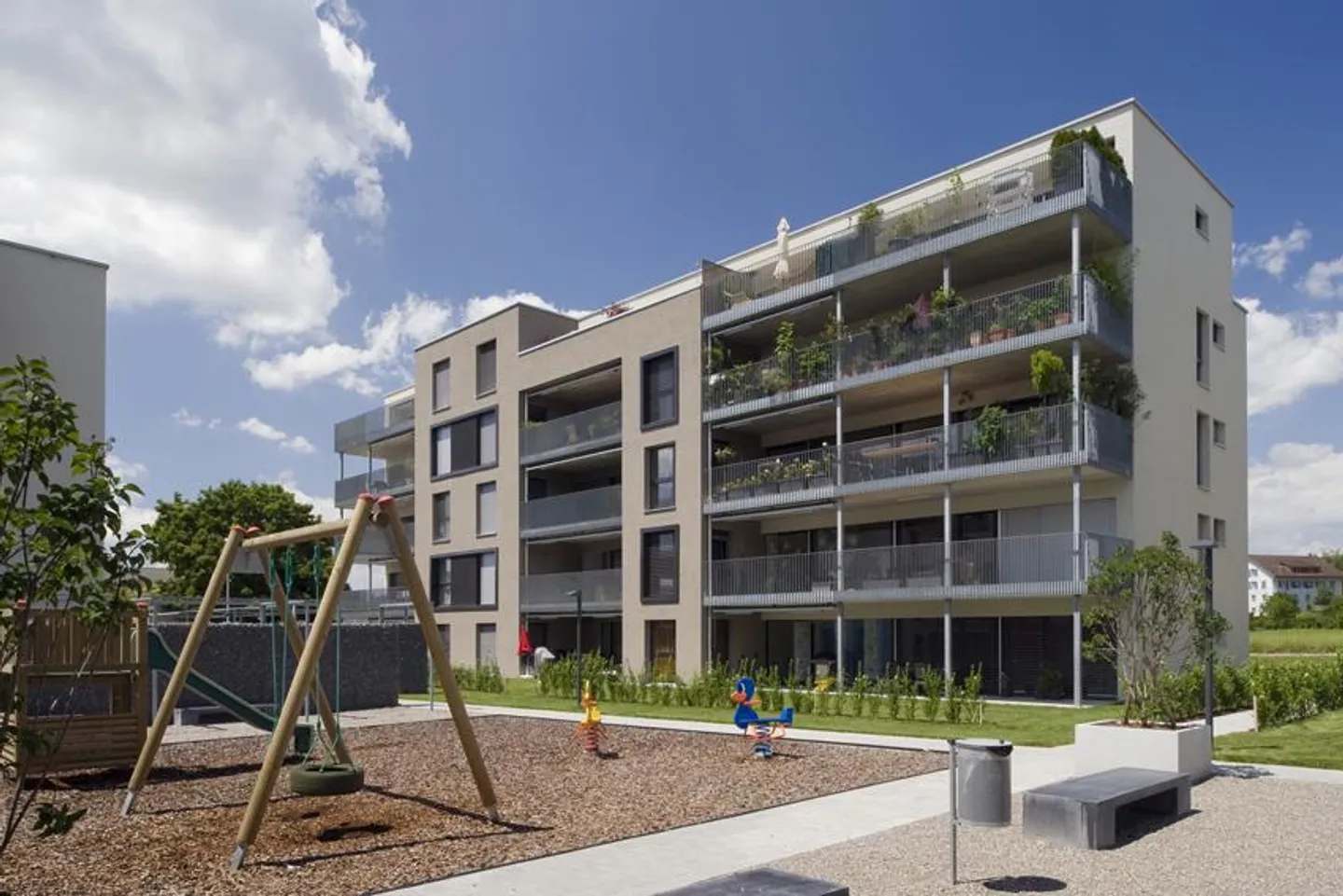 Beaucoup d'espace, haute qualité de vie - Photo 2 sur 12