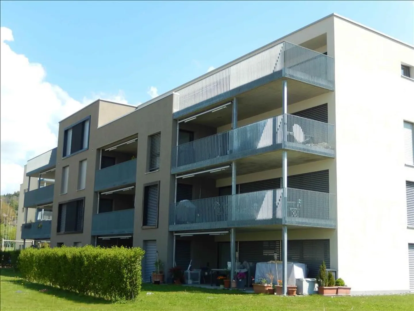 Beaucoup d'espace, haute qualité de vie - Photo 1 sur 12