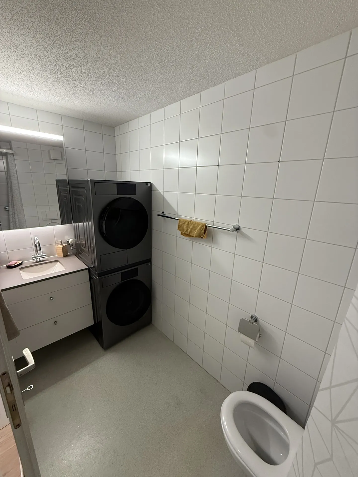 Apartment for rent - Photo 4 of 9