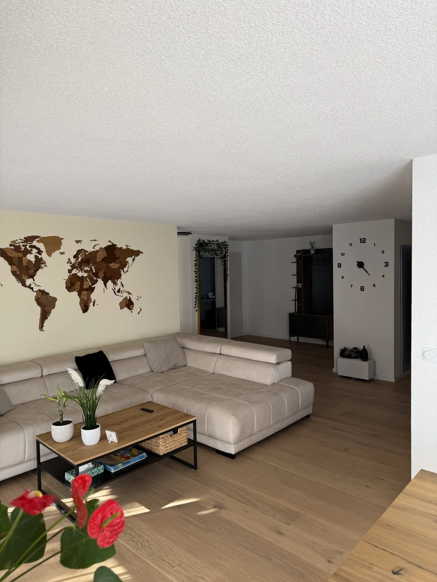 Apartment for rent - Photo 2 of 9