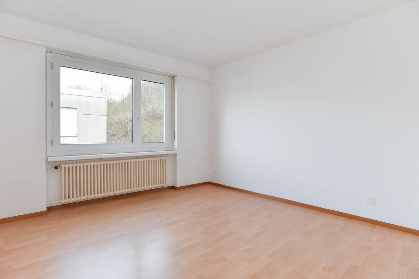 Affordable penthouse apartment with beautiful view | Large terrace with winter garden - Photo 7 of 15