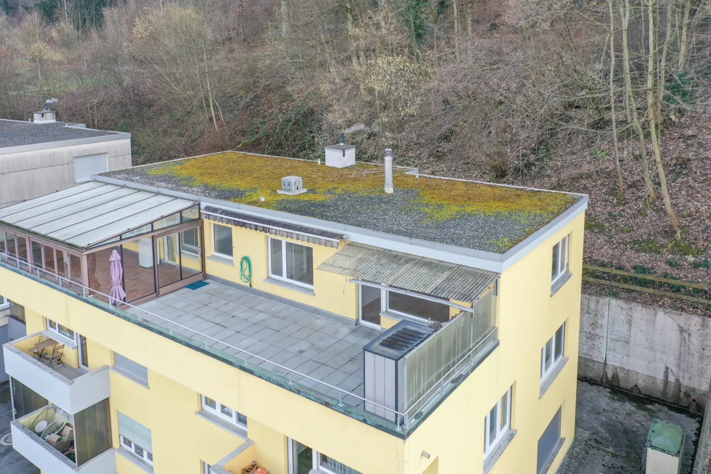 Affordable penthouse apartment with beautiful view | Large terrace with winter garden - Photo 14 of 15