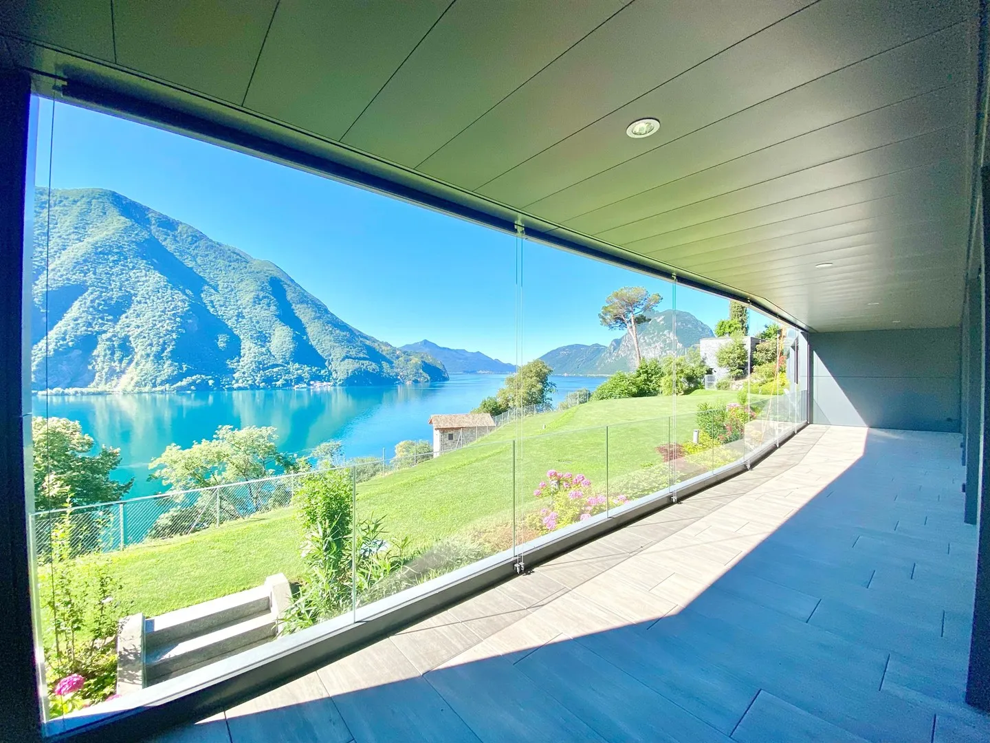Duplex avec vue sur le lac - Photo 2 sur 7