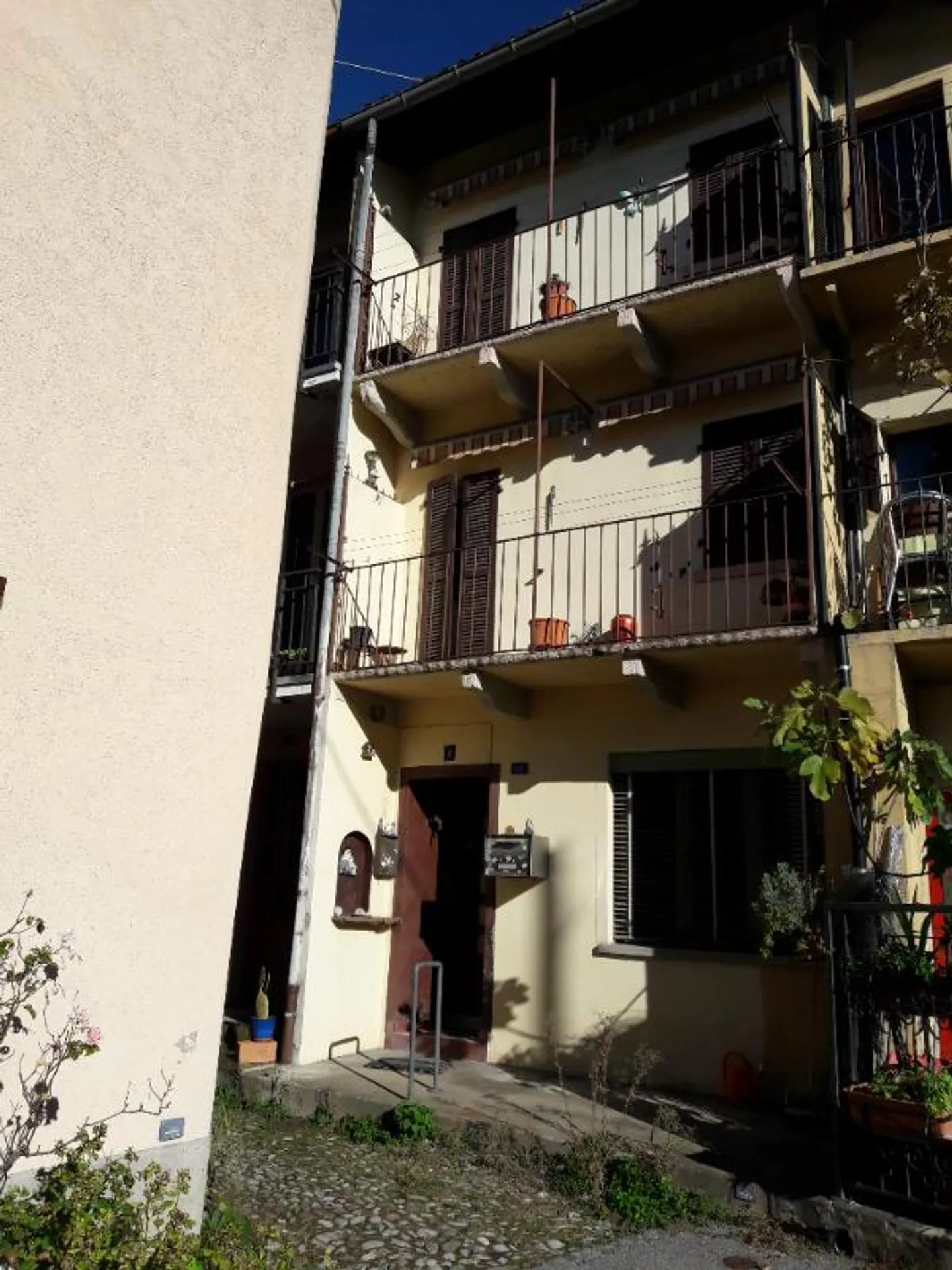 Casa a schiera da ristrutturare - Foto 1 di 1