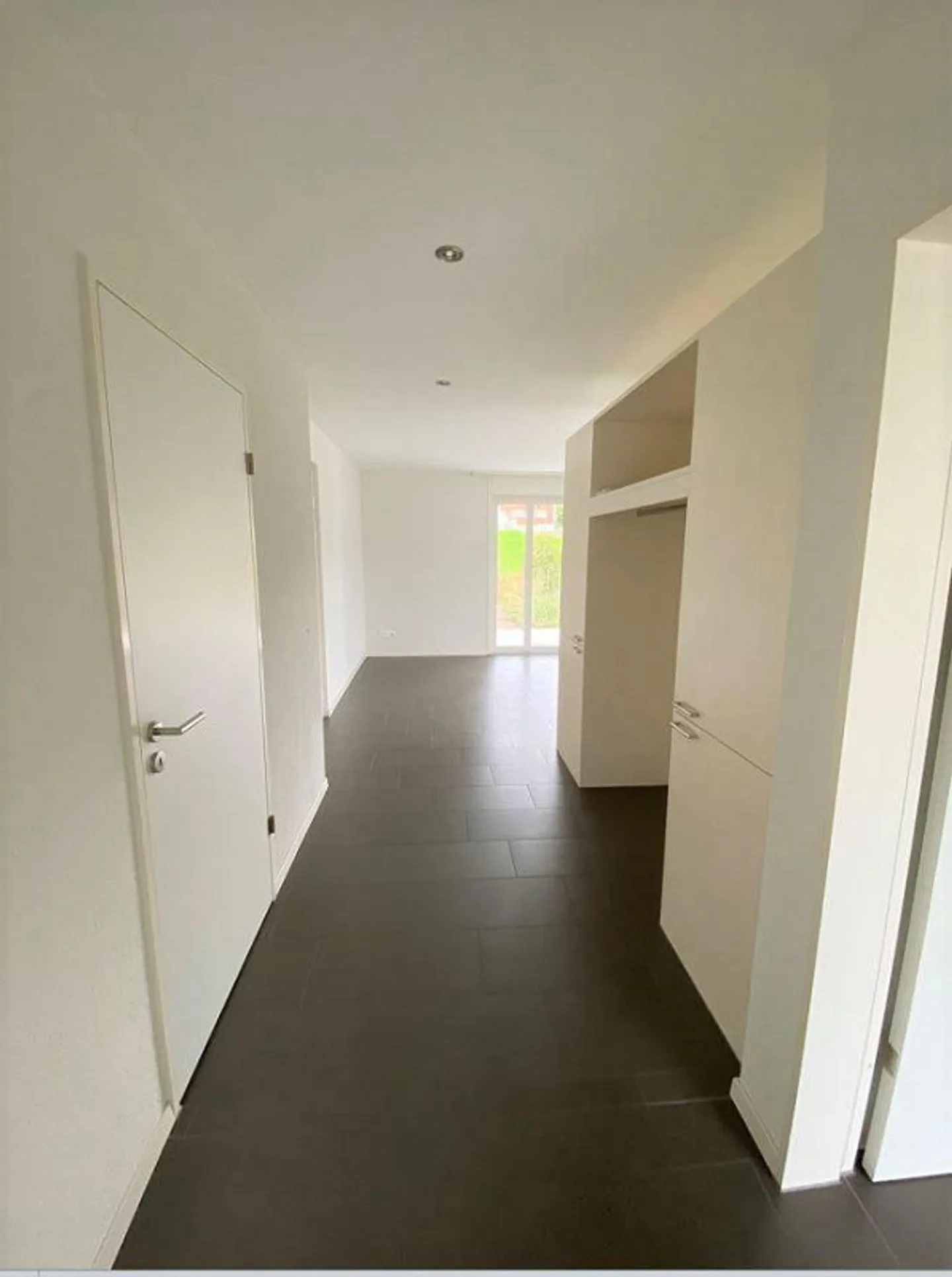 Elegante appartamento di 3,5 stanze nel rilassante Dürrenäsch - Foto 4 di 6
