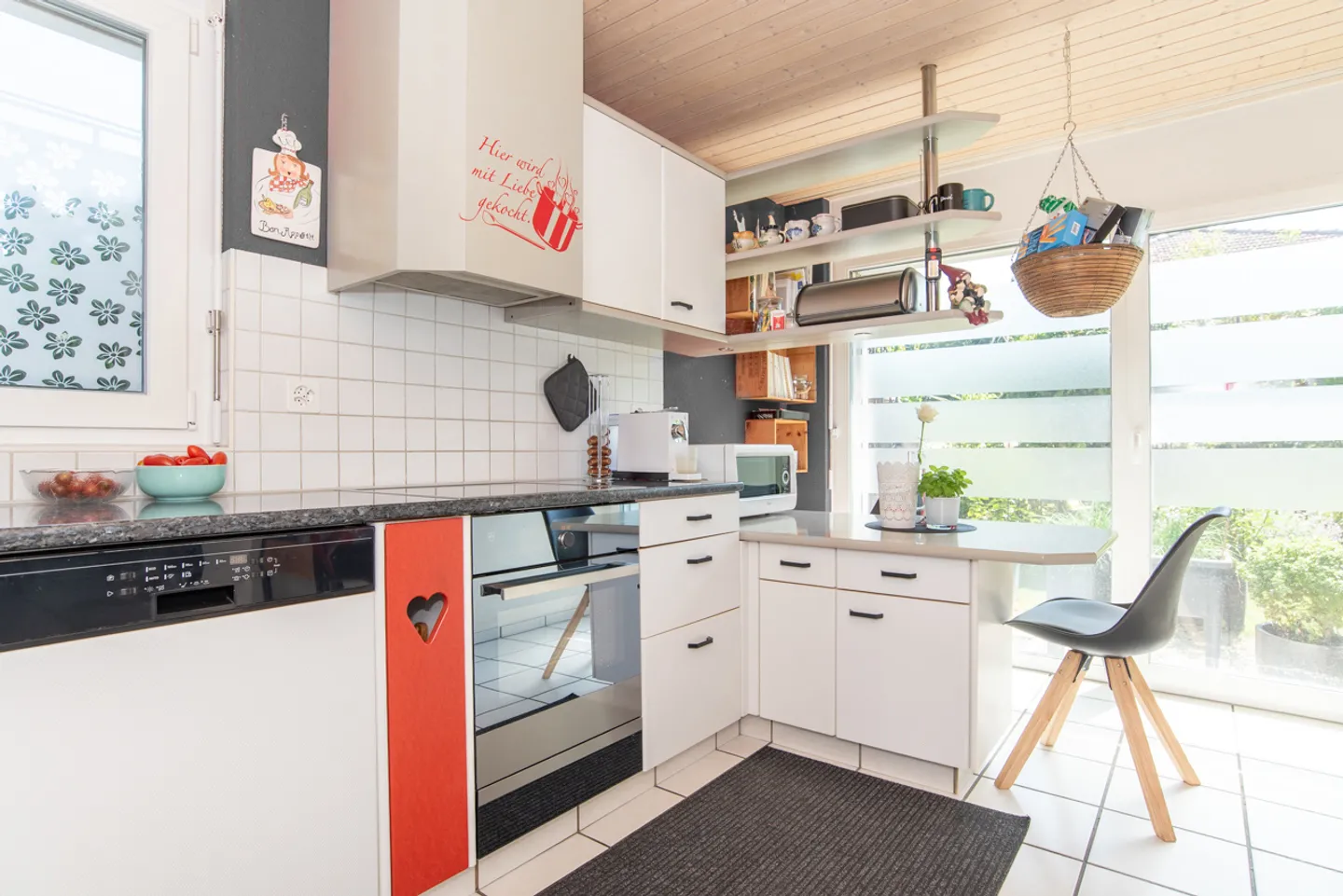 Gartenparadies trifft solide Baukunst – Ihr neues Zuhause! - Foto 4 von 13