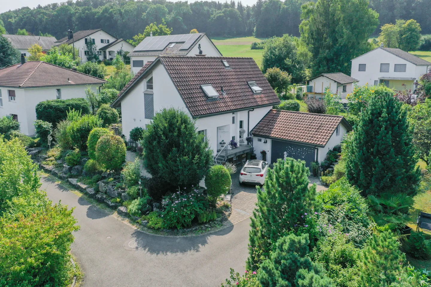 Gartenparadies trifft solide Baukunst – Ihr neues Zuhause! - Foto 13 von 13