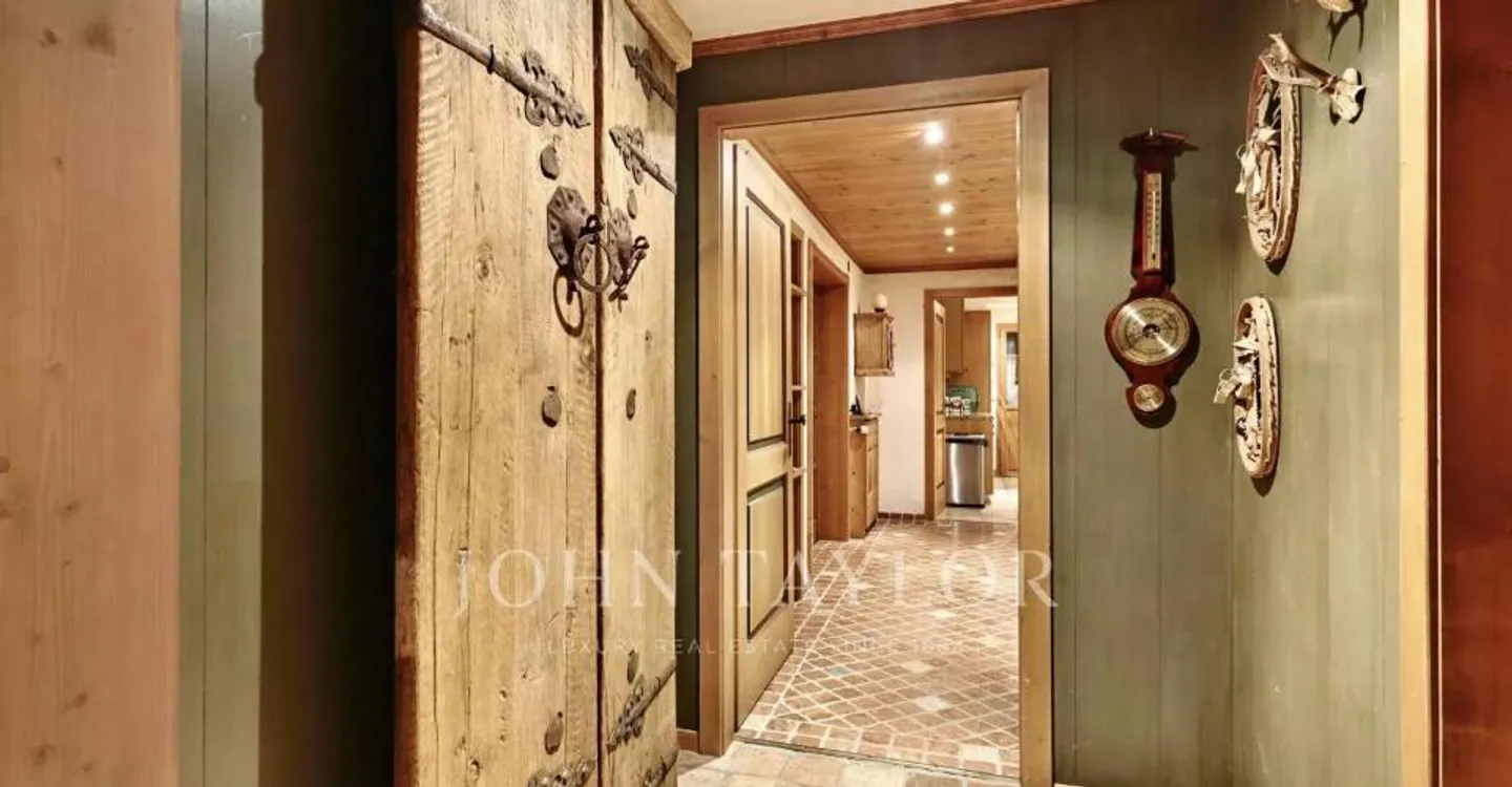 Charming Alpine Chalet - Photo 12 of 12