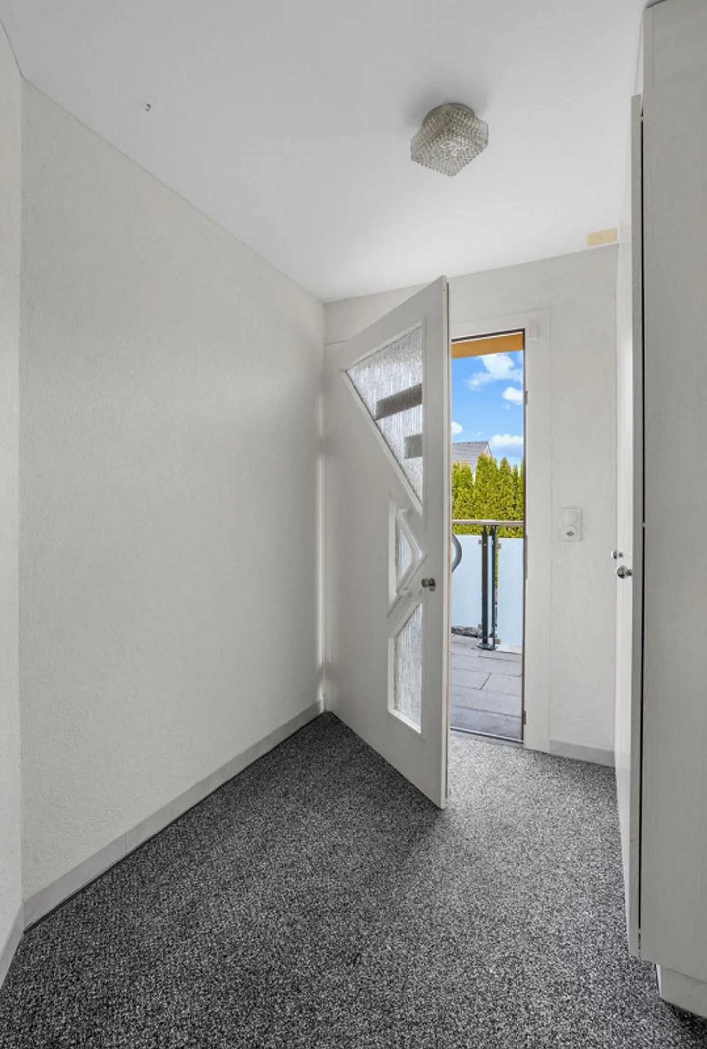 Spazio per la famiglia, hobby ed energia – La tua casa dei sogni ad Andwil SG - Foto 19 di 30