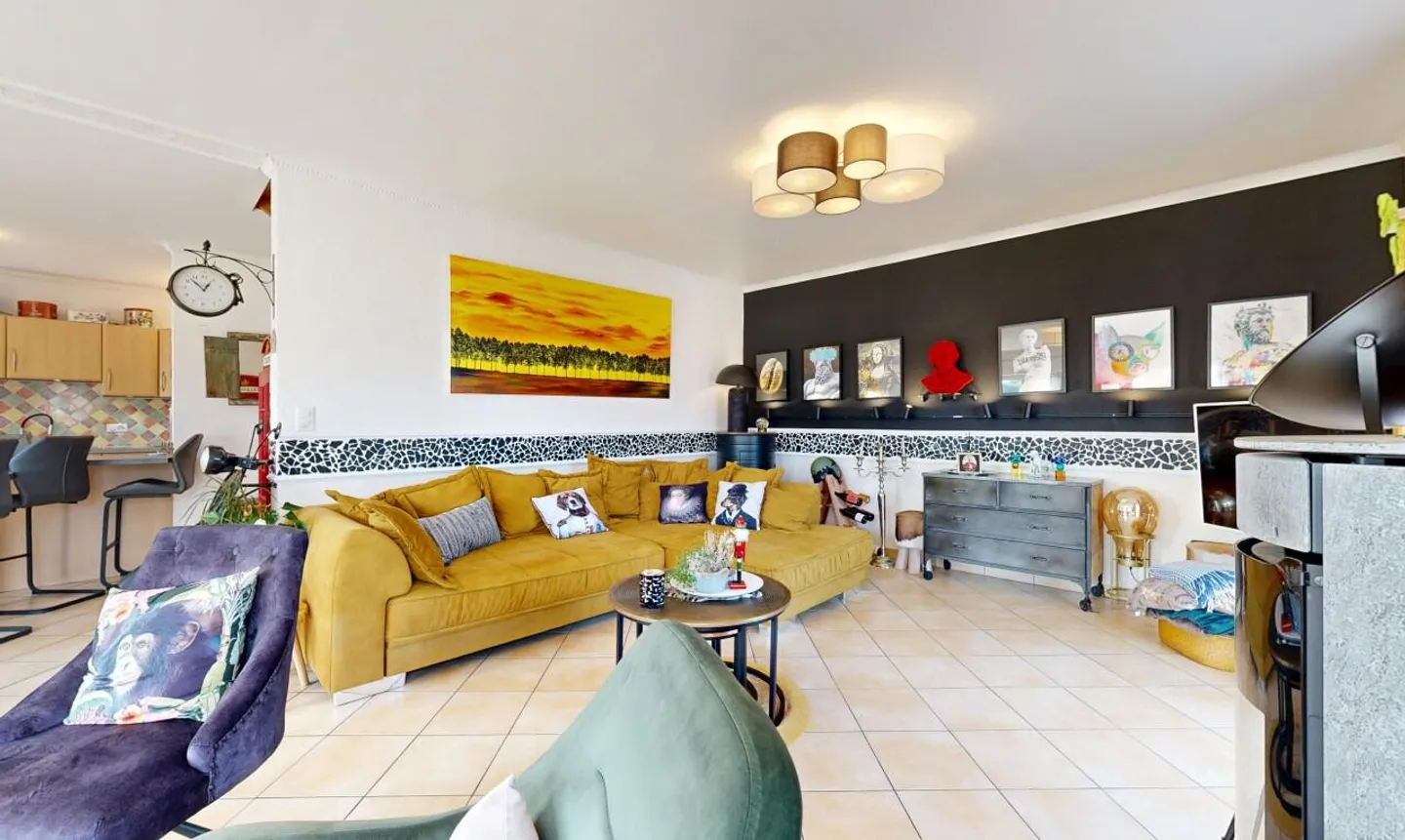 Affascinante casa spaziosa con bel spazio esterno - Foto 5 di 11