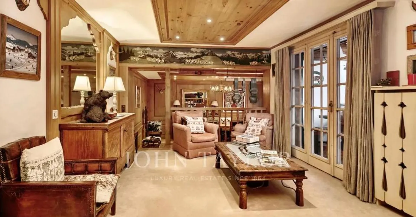 Charming Alpine Chalet - Photo 4 of 12