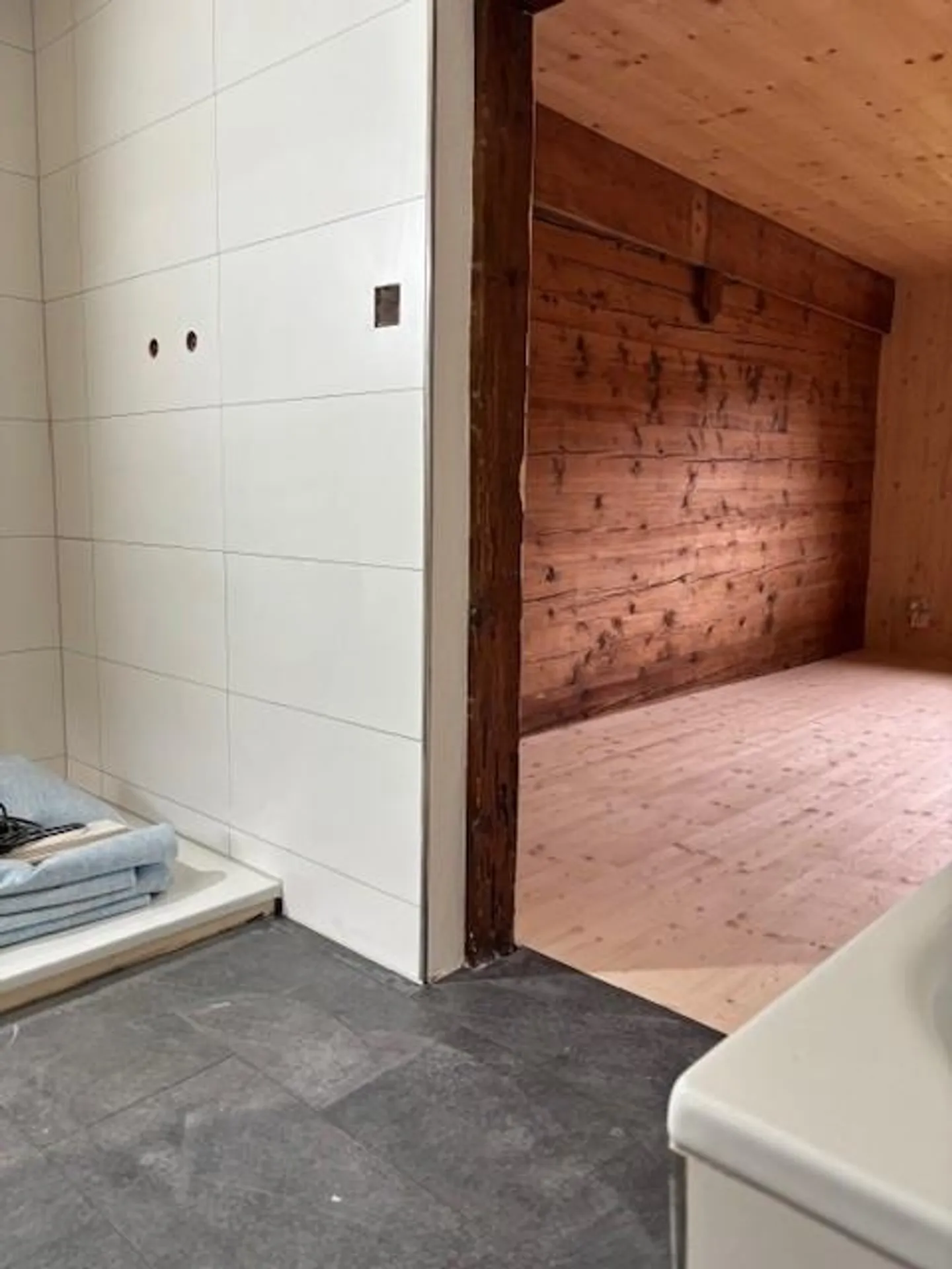 Komplett saniertes 230-jähriges Haus mit grossem Garten - Foto 12 von 20