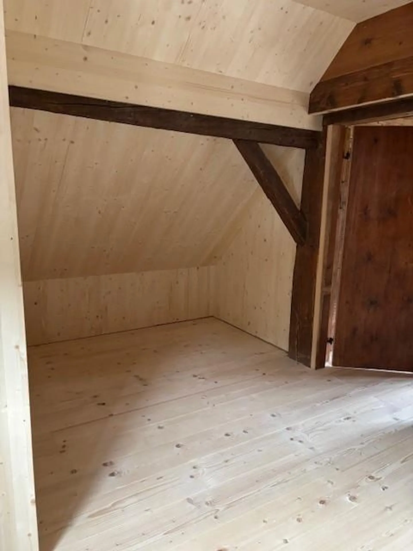 Komplett saniertes 230-jähriges Haus mit grossem Garten - Foto 14 von 20