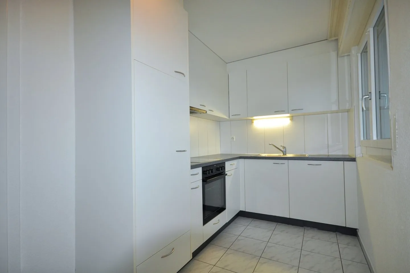 4,5-Zimmer-Wohnung im 2. Stock - Foto 3 von 6