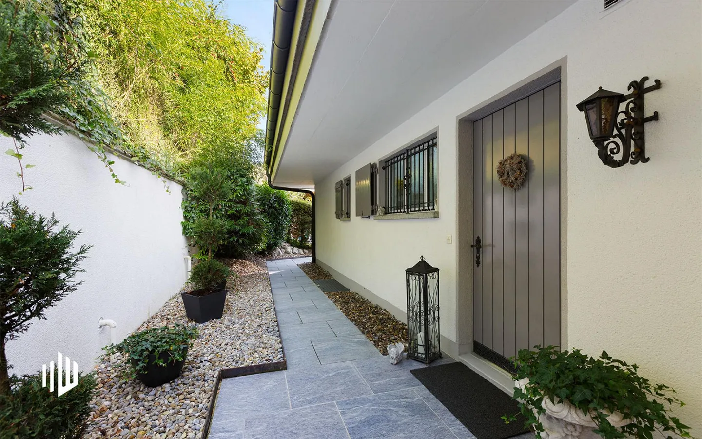 ImmoWyss - Maison unifamiliale ou bifamiliale avec jardin paradisiaque dans un emplacement de choix - Photo 3 sur 9