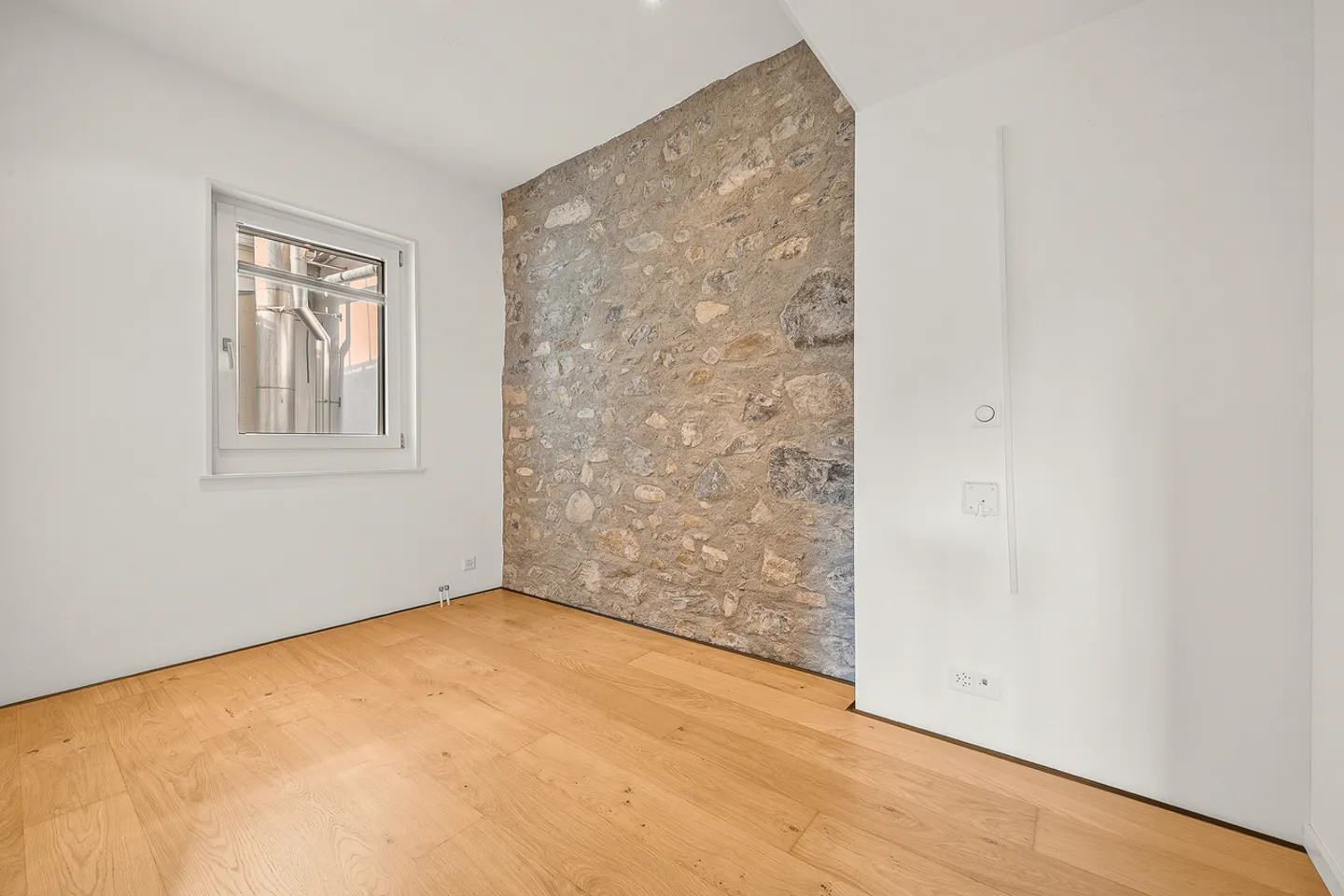 In the heart of Vevey, a stone's throw from the lake, a charming property - Photo 5 of 13