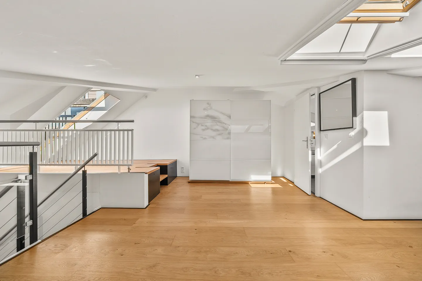 In the heart of Vevey, a stone's throw from the lake, a charming property - Photo 9 of 13