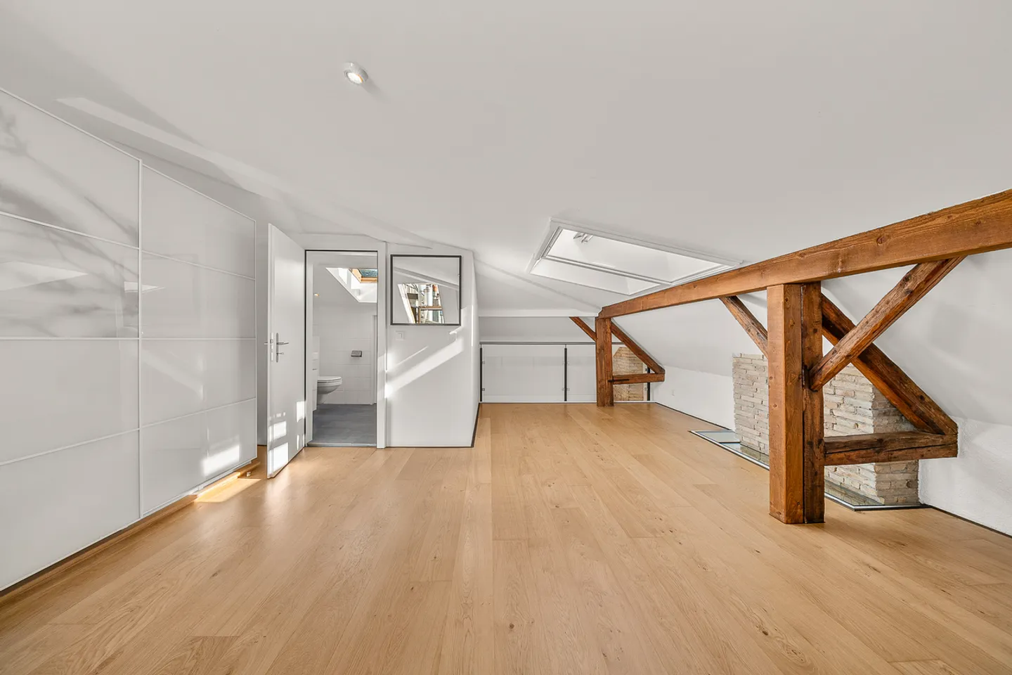 In the heart of Vevey, a stone's throw from the lake, a charming property - Photo 10 of 13