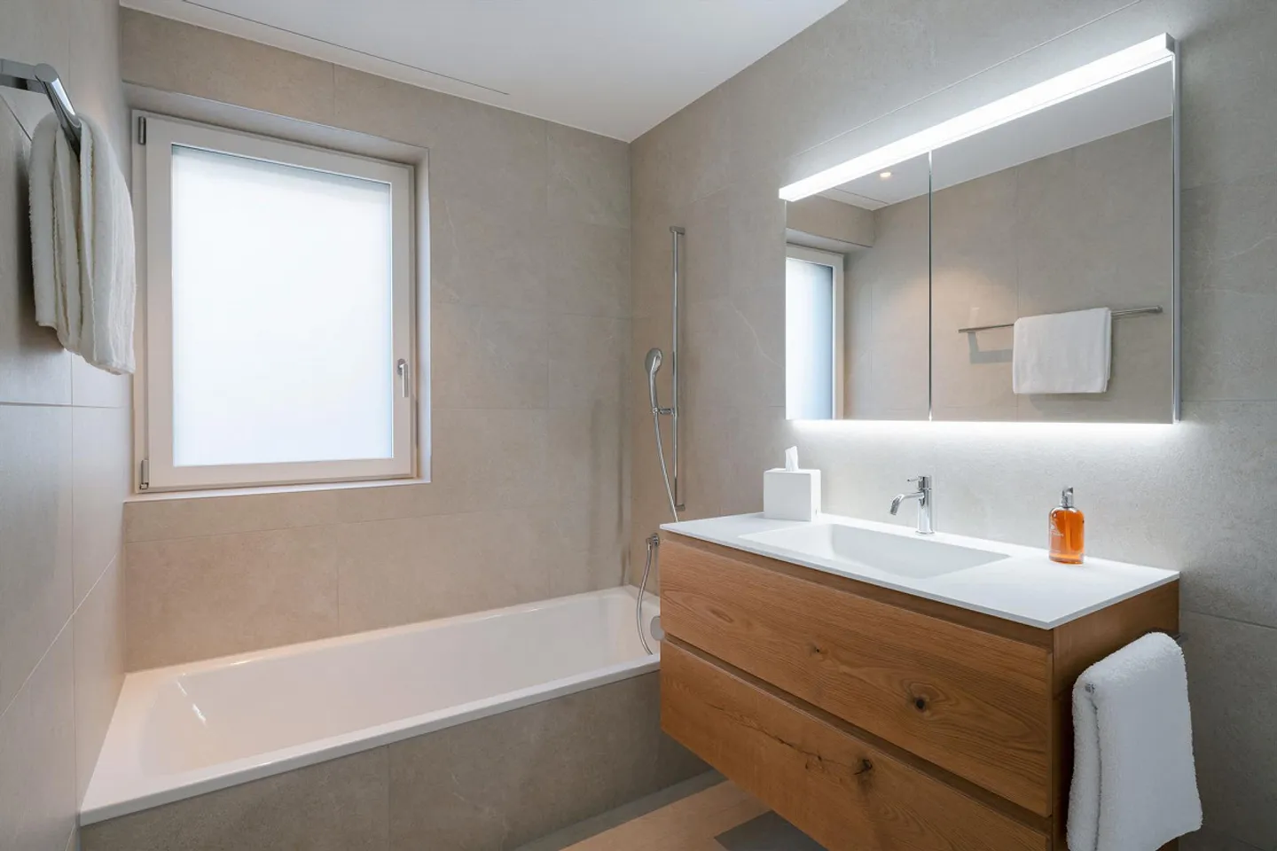 Appartamento esclusivo di 5,5 stanze con vista lago e accesso diretto all'ascensore - Foto 14 di 16