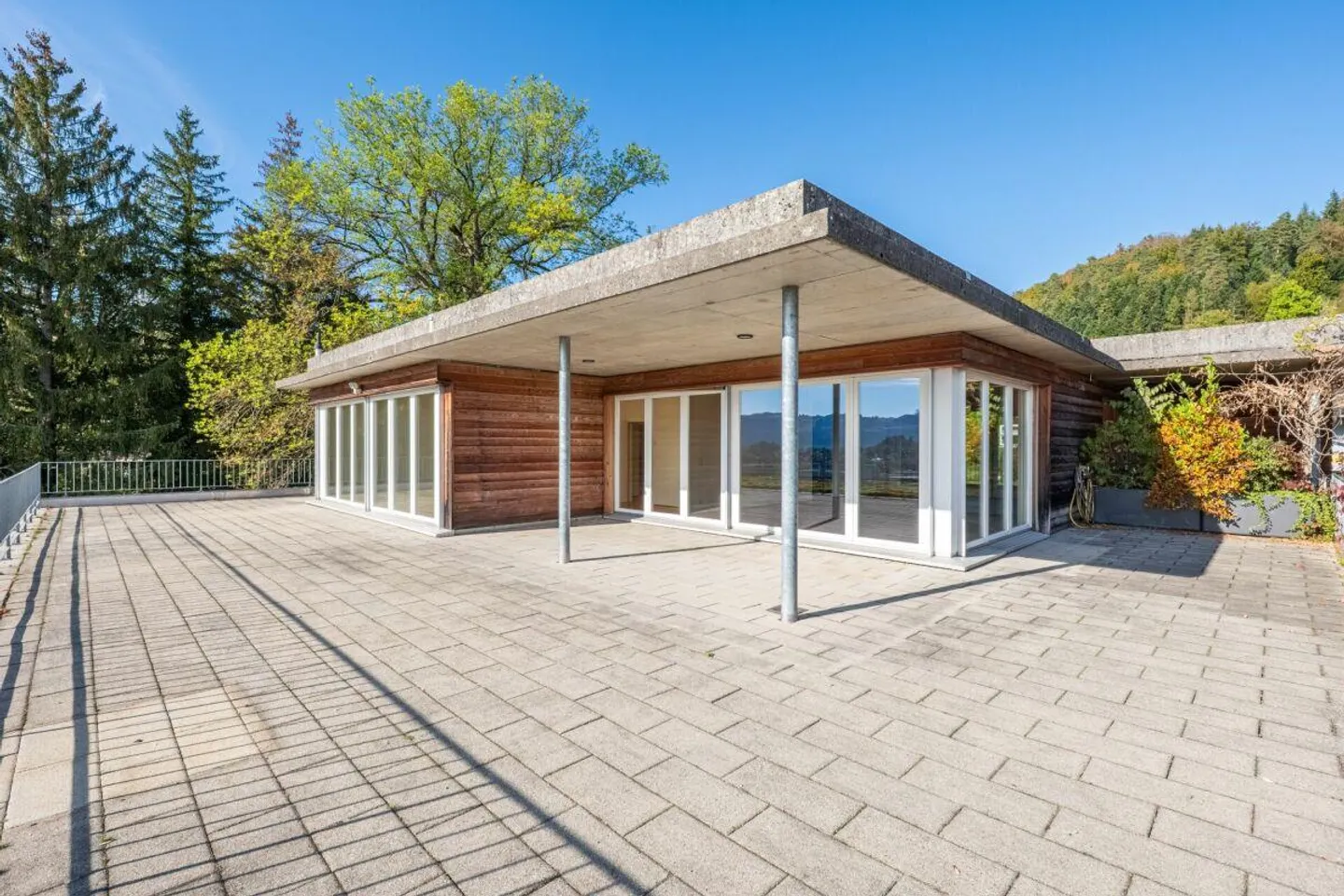 Ihr exklusives Zuhause mit Weitblick - Photo 2 sur 11