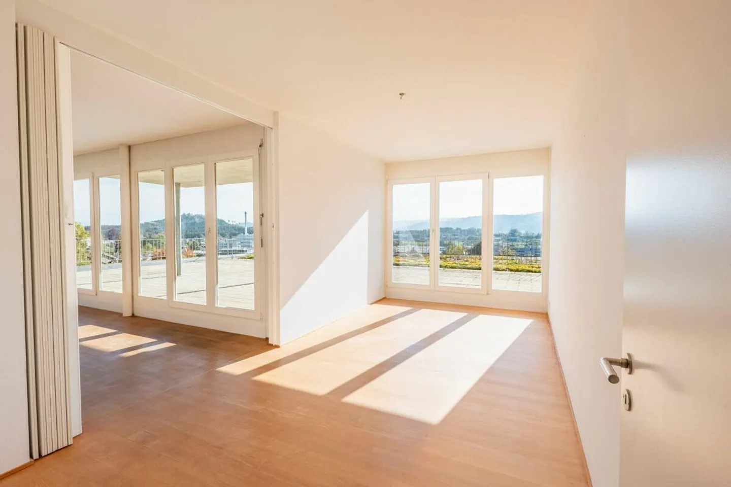 Ihr exklusives Zuhause mit Weitblick - Photo 9 sur 11