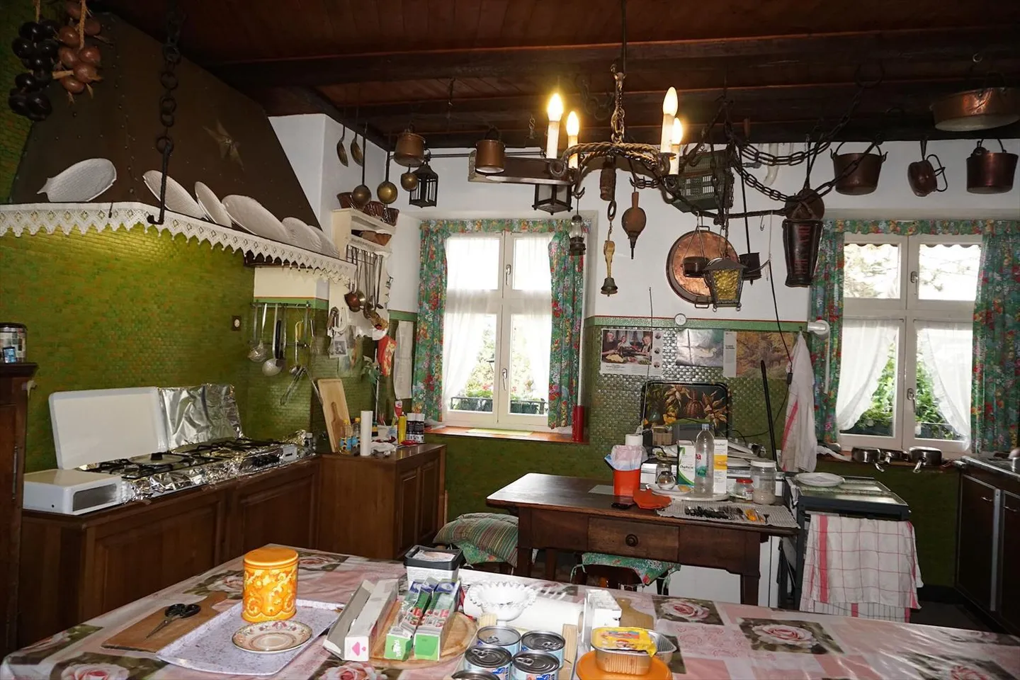 ARI-248 Pour investisseurs - Immeuble d'habitation, ancien restaurant à transformer en immeuble de rendement - Idéalement situé en zone centrale à Delémont - Photo 9 sur 13