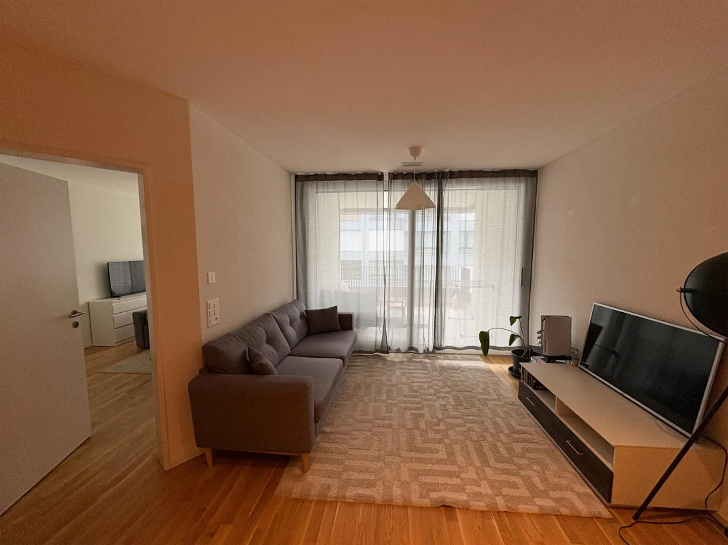 Modern Apartment 2.5 - Photo 4 of 14