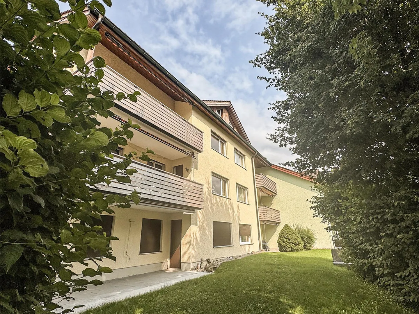 Charmante 4.5-Zimmerwohnung mit gemütlichem Sitzplatz - Foto 1 von 14