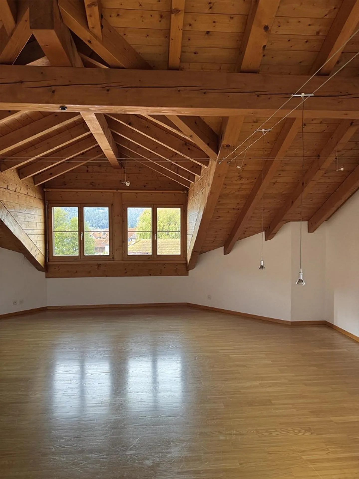 Appartement sous les combles de 3,5 pièces - Photo 1 sur 9