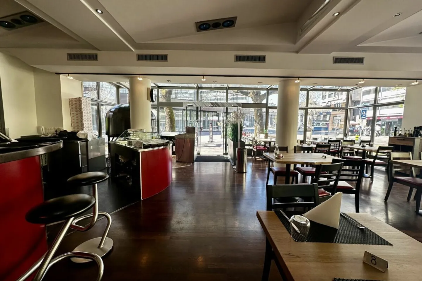 TOP Ristorante in Posizione Privilegiata Zurigo-Enge - Foto 3 di 13