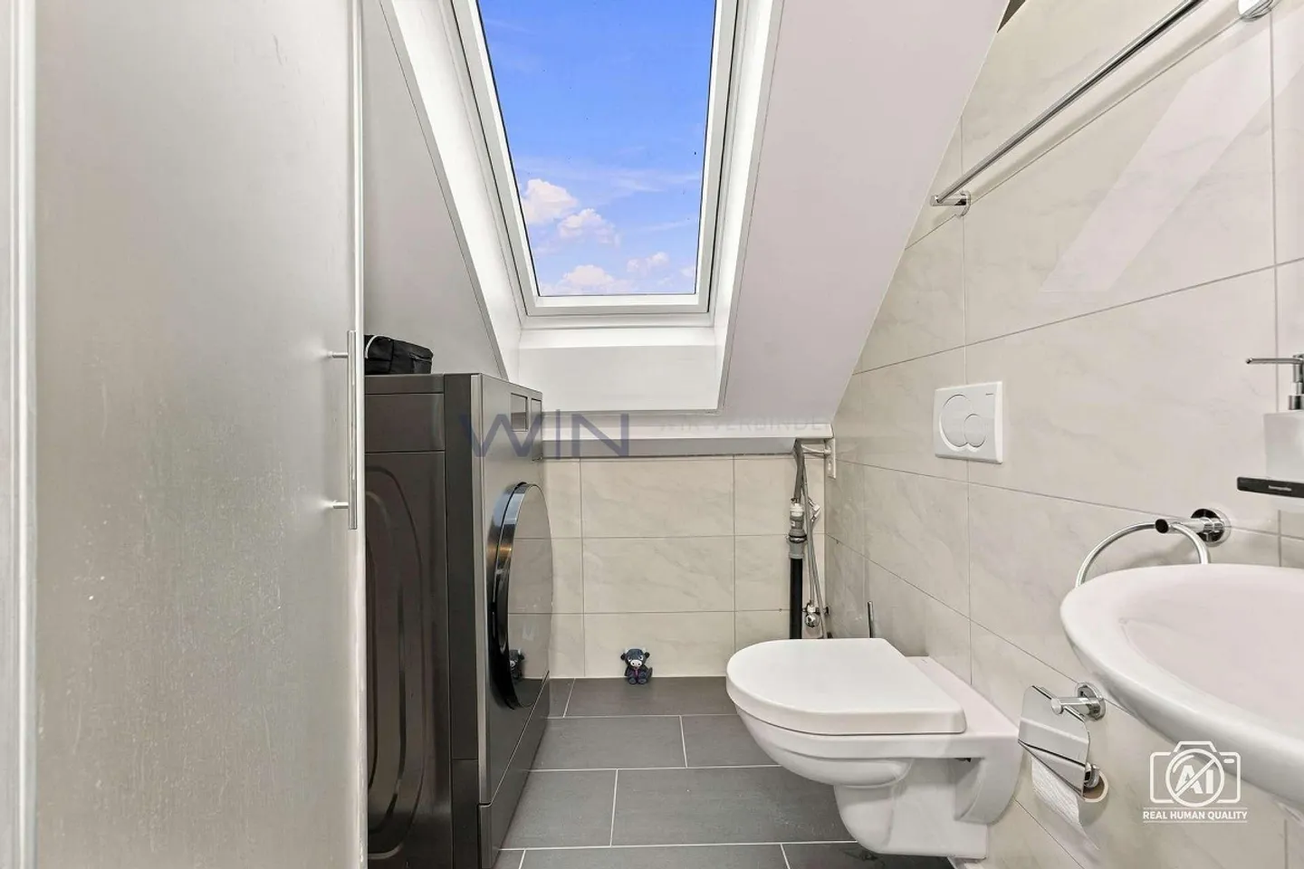 Modern pearl with giant terrace and view - Photo 8 of 13