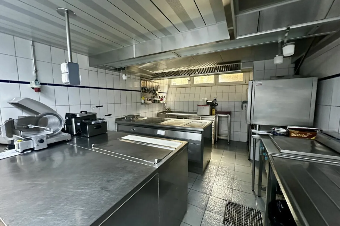 TOP Ristorante in Posizione Privilegiata Zurigo-Enge - Foto 10 di 13