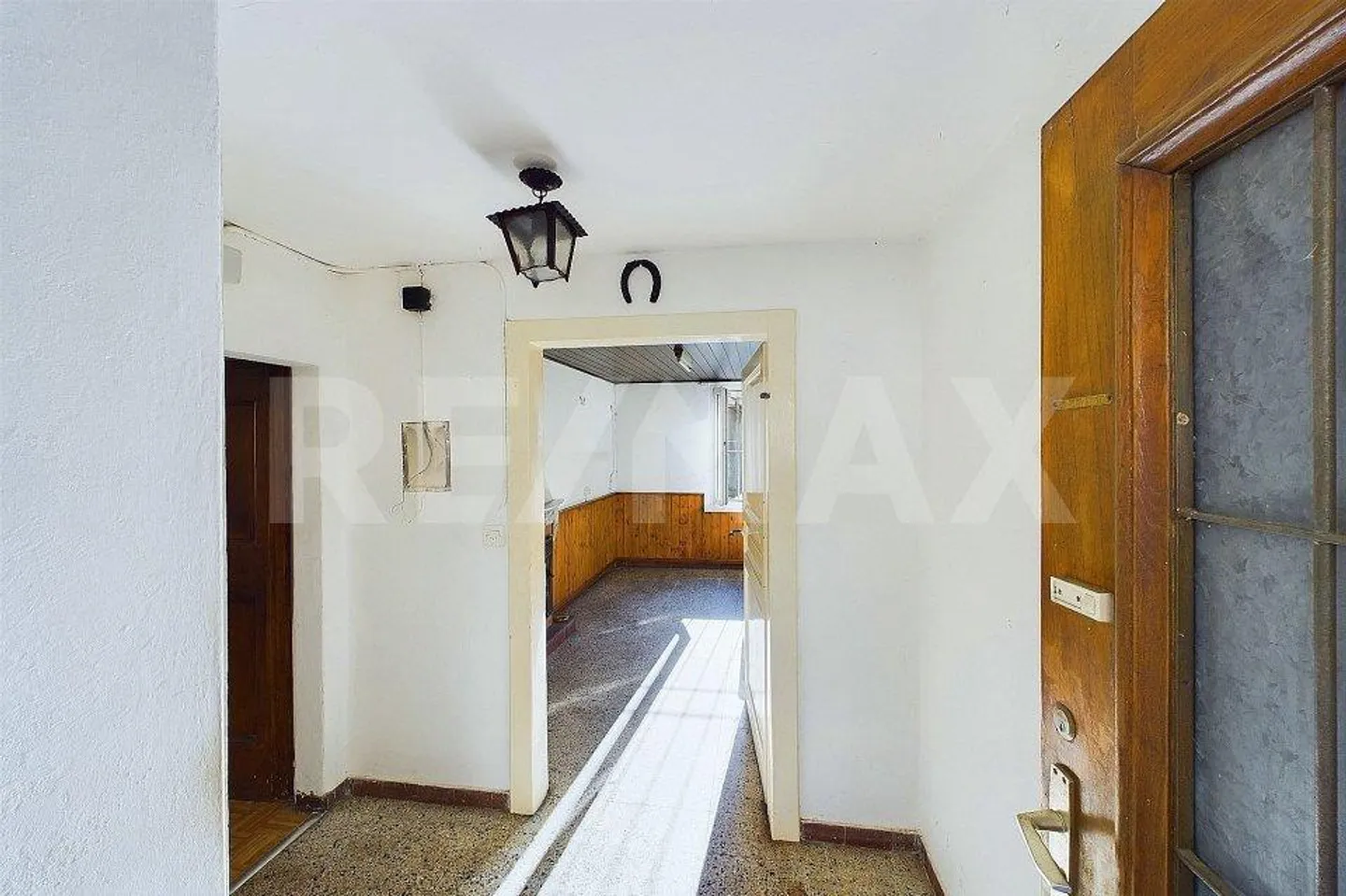 Immobilien-Gelegenheit - 6  Zimmer Dorfkernhaus zu renovieren - Foto 3 von 13