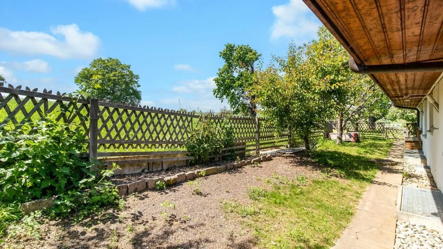 Spacious Bungalow in Nature Park - Photo 7 of 8