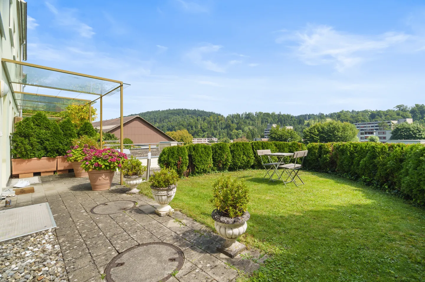 5.5-ZIMMER-REIHENECKHAUS MIT UNVERBAUBARER SICHT AUF DEN WILDNISPARK - Foto 1 von 6