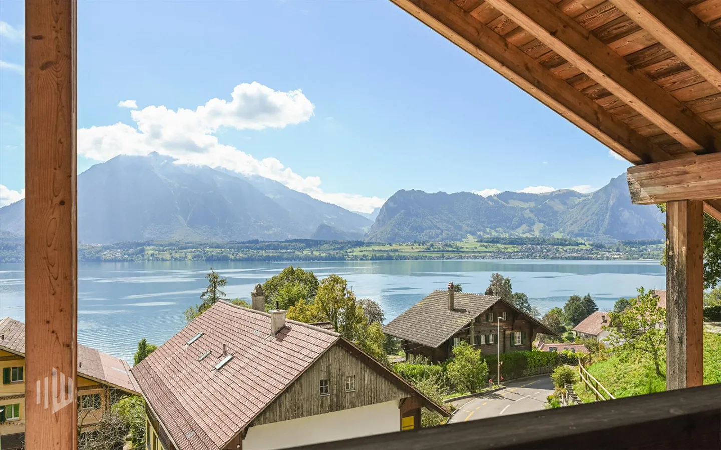 ImmoWyss - Rêve de maisonette avec vue magnifique sur le lac et le Niesen - Photo 11 sur 12