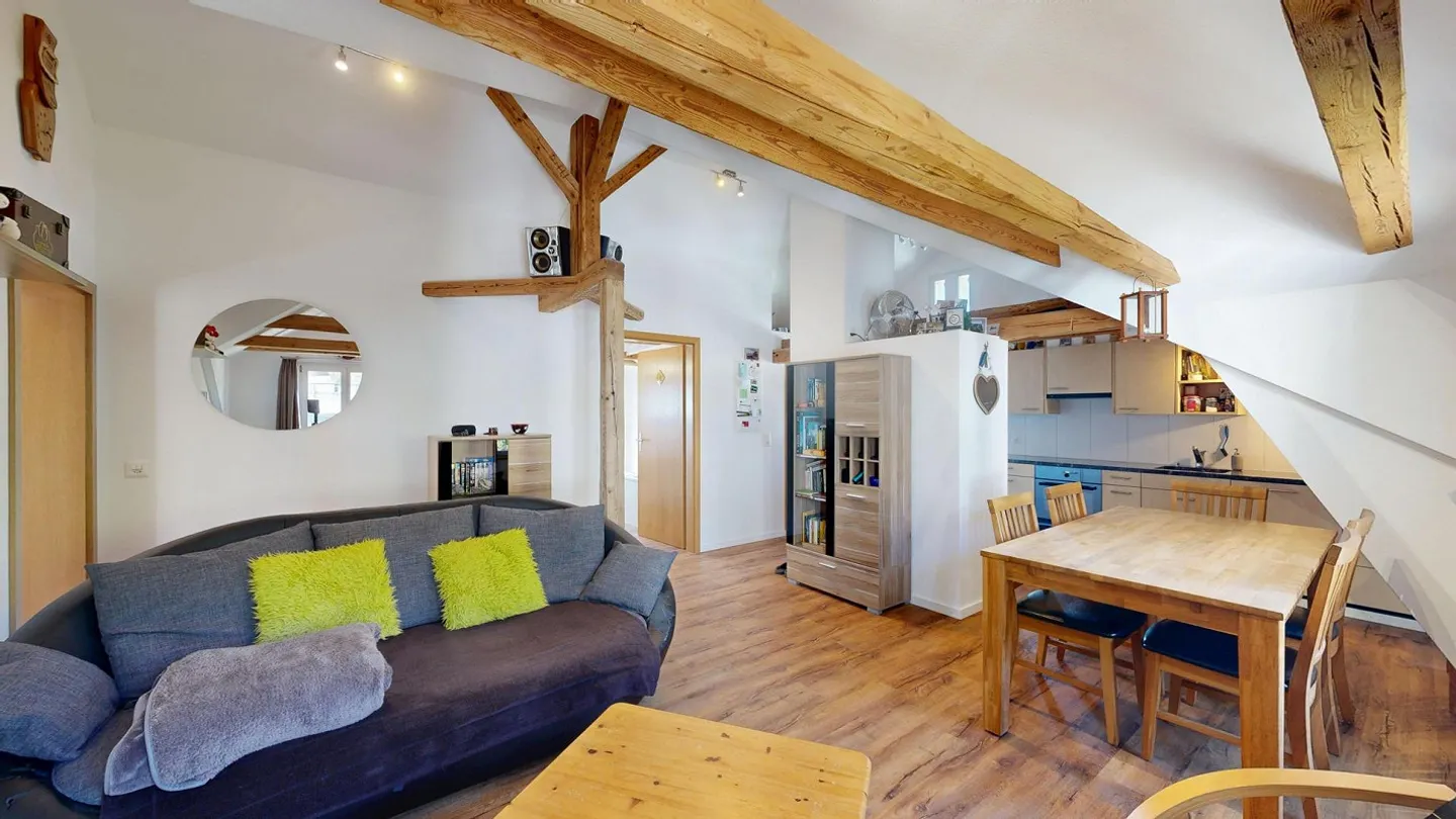 Multi-family house with 3 apartments, potential and attractive residential location - Photo 8 of 21