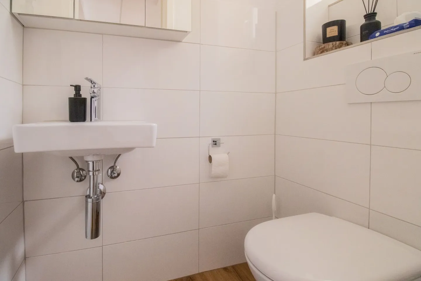 Welcome Home - Photo 9 of 10