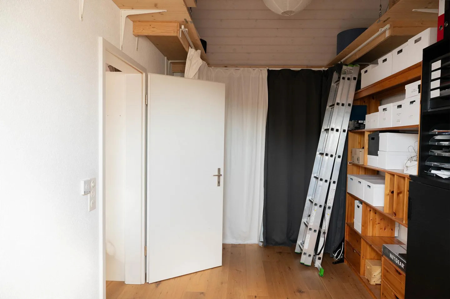Appartement en penthouse lumineux et spacieux avec grande galerie dans un emplacement calme - Photo 10 sur 18