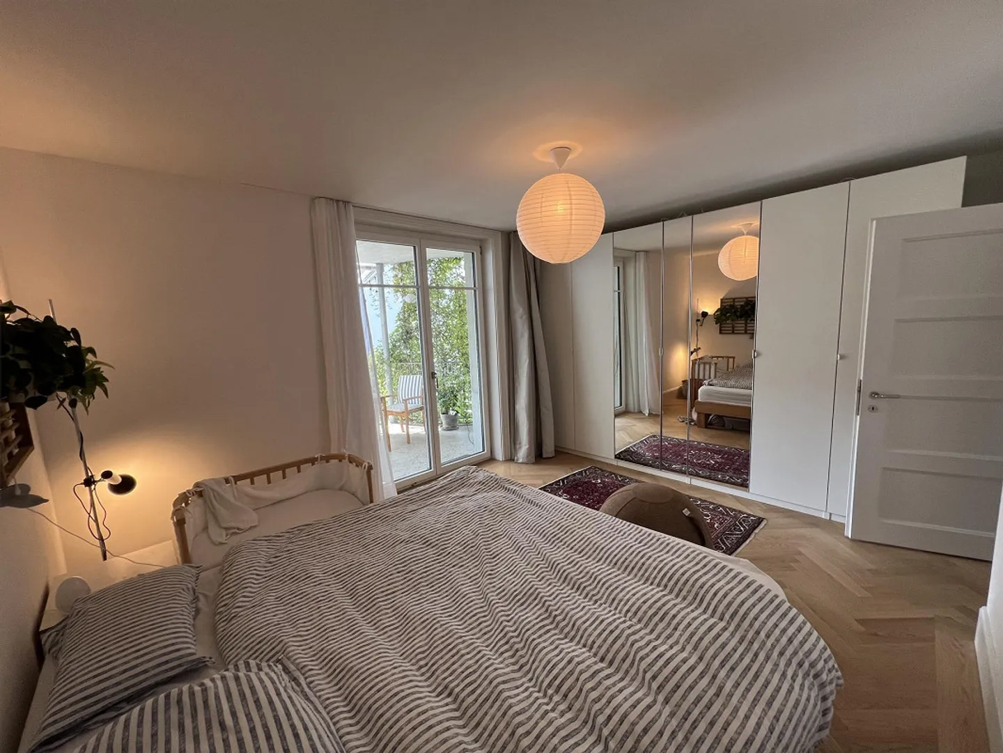 Location à court terme – Appartement lumineux et charmant de 4 pièces au cœur de Zurich (District 6) - Photo 3 sur 8