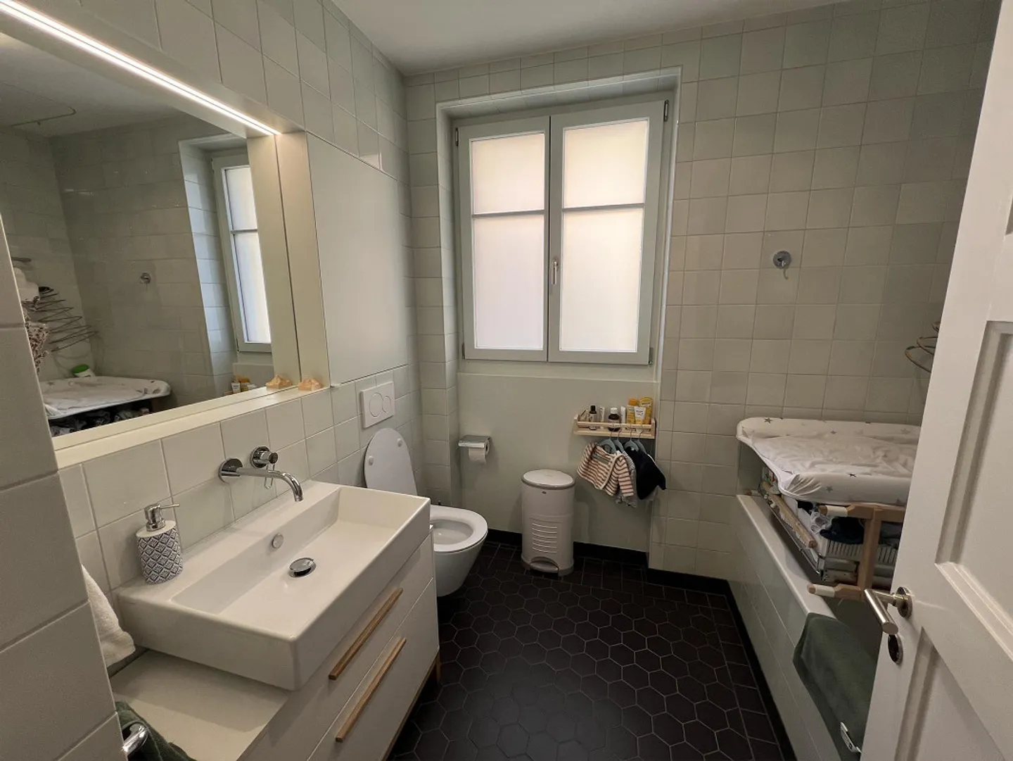 Location à court terme – Appartement lumineux et charmant de 4 pièces au cœur de Zurich (District 6) - Photo 5 sur 8