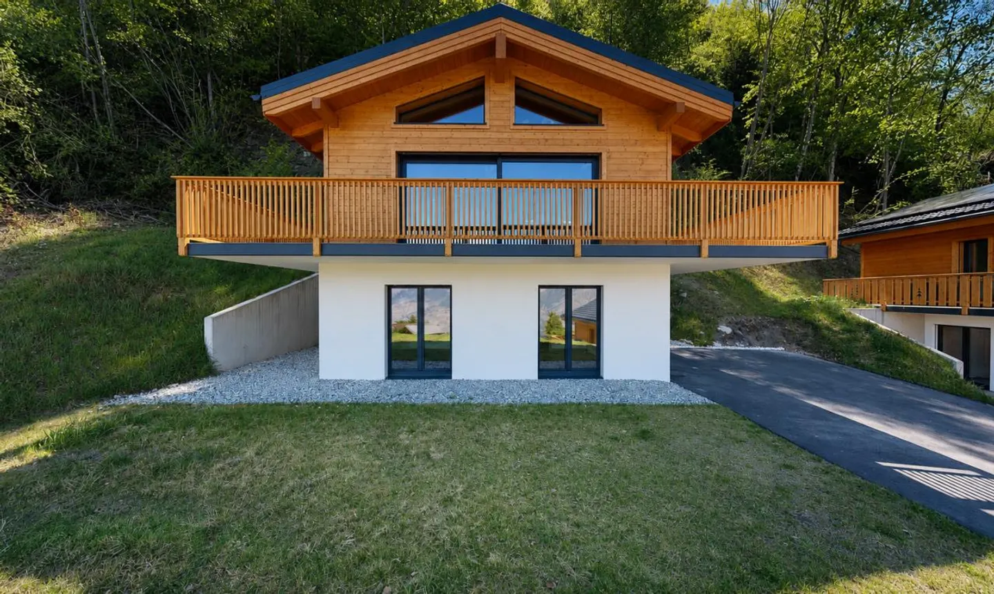 Exklusiv: Individuelles Chalet von 2024 in den Höhenlagen von Saxon - Foto 2 von 11