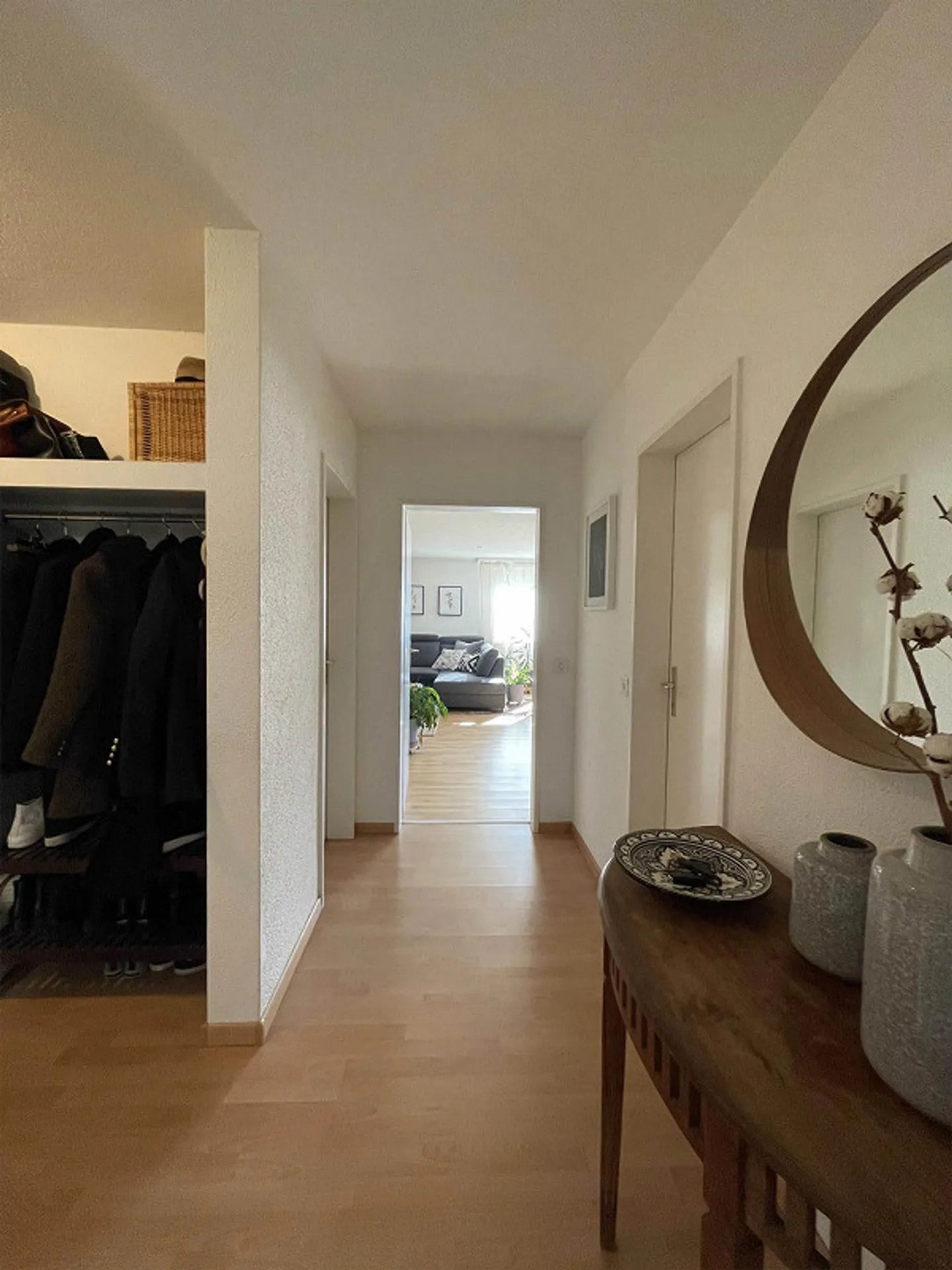 Moderno appartamento con giardino di 3,5 stanze con molta privacy - Foto 2 di 16