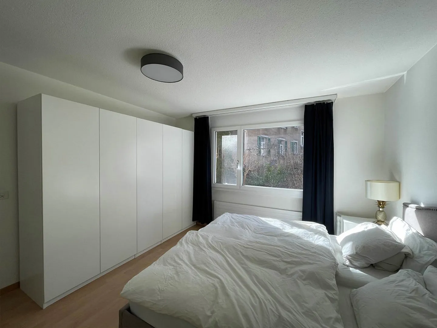 Moderno appartamento con giardino di 3,5 stanze con molta privacy - Foto 4 di 16