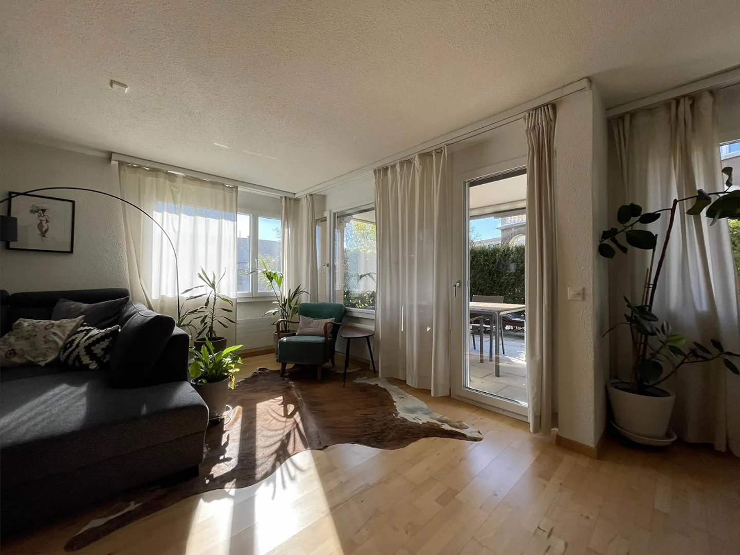 Moderno appartamento con giardino di 3,5 stanze con molta privacy - Foto 11 di 16