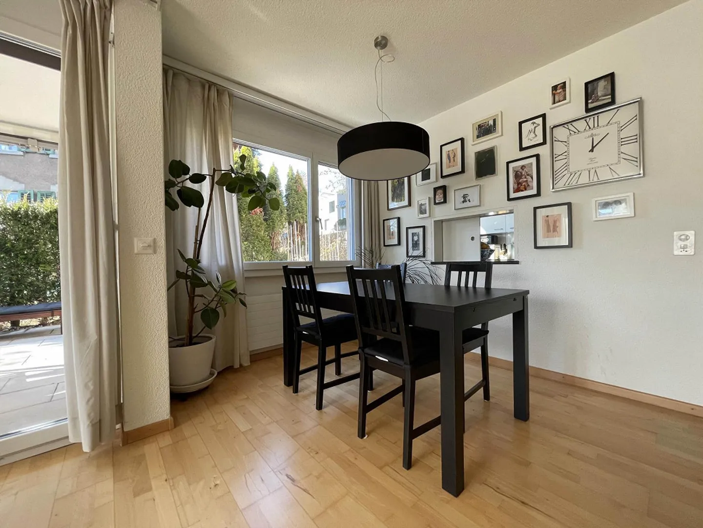 Moderno appartamento con giardino di 3,5 stanze con molta privacy - Foto 13 di 16