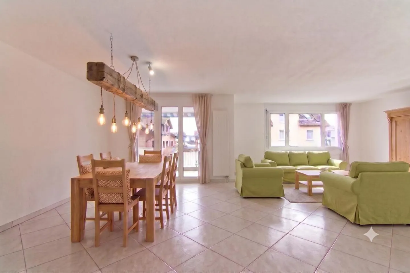 3.5-room apartment, 1st floor with approx. 121 m² of living space and elevator - Photo 3 of 21